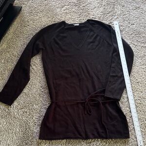 VENUS Black Long Sleeve V-Neck Top